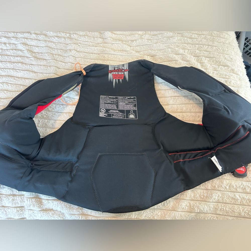 Speedo Life Vest - Picture 12 of 14